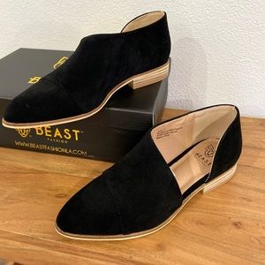 BEAST fashion D’orsay flats